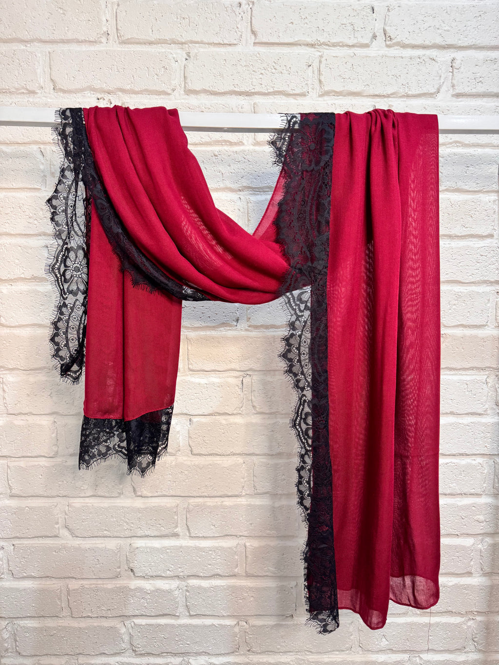 Velvet lace modal