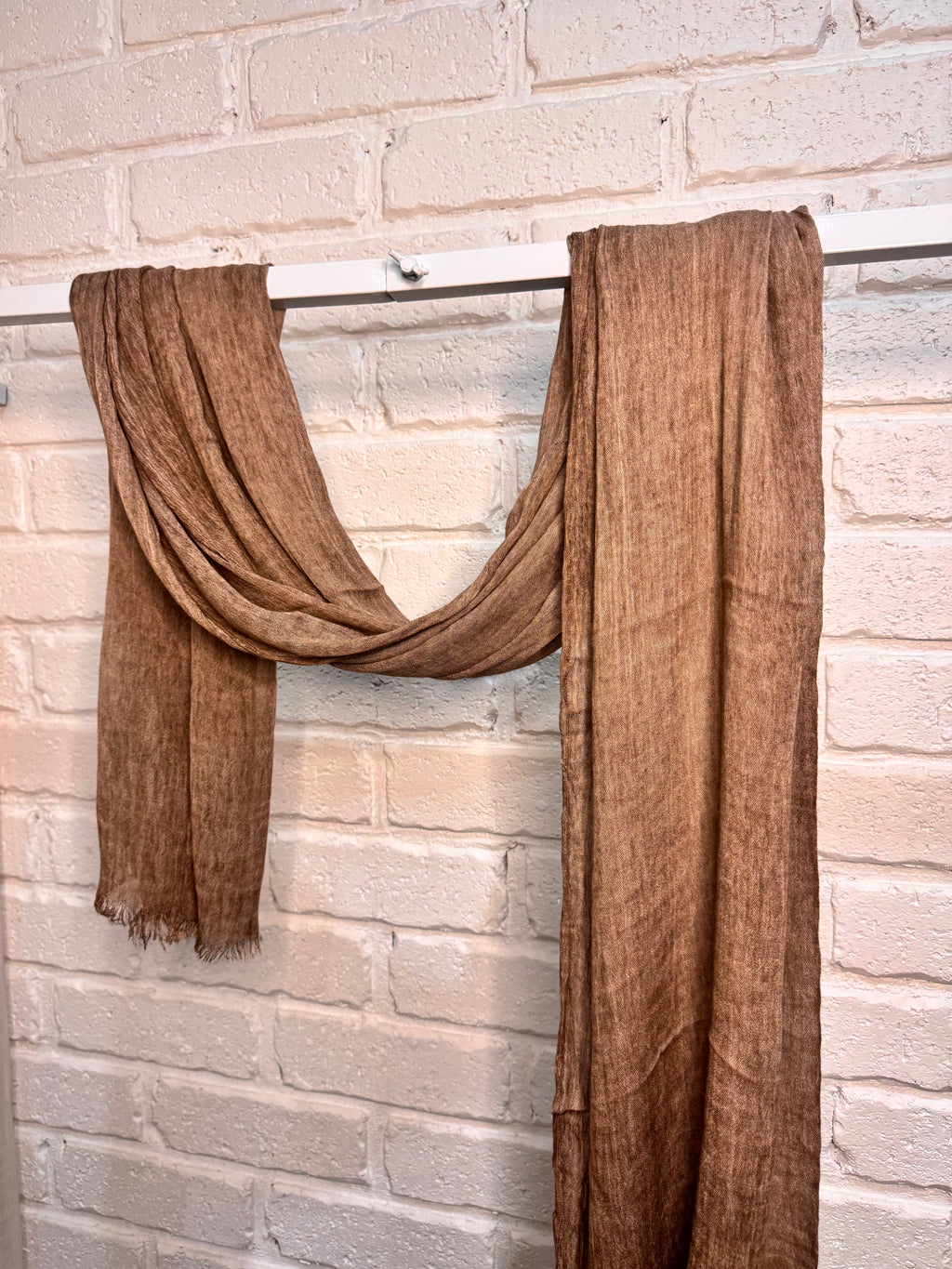 Mocha crinkle hijab
