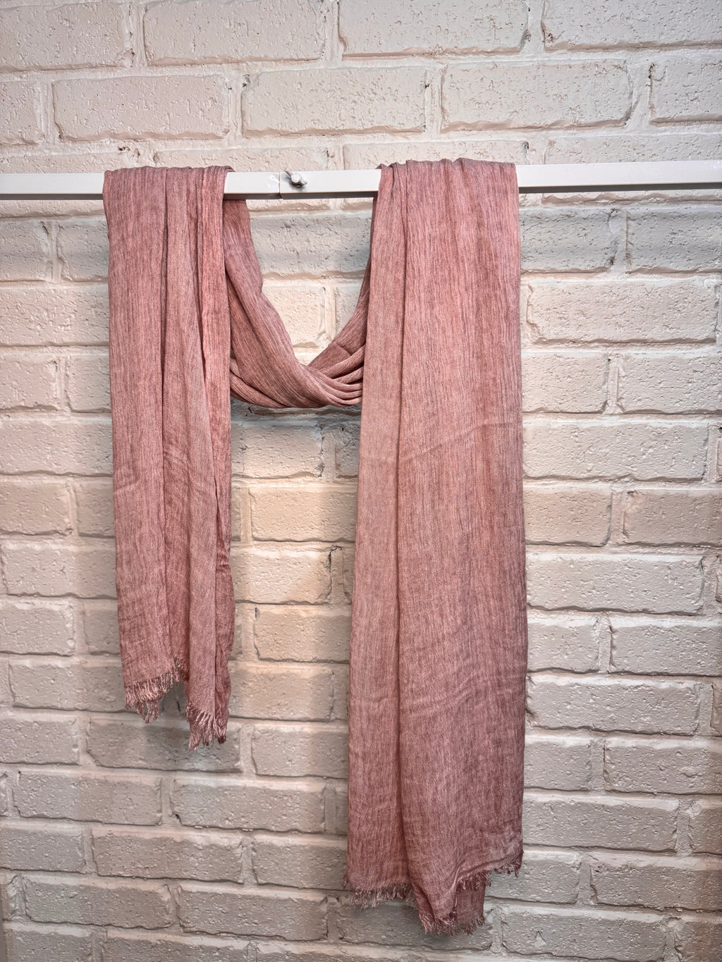 Blush crinkle hijab