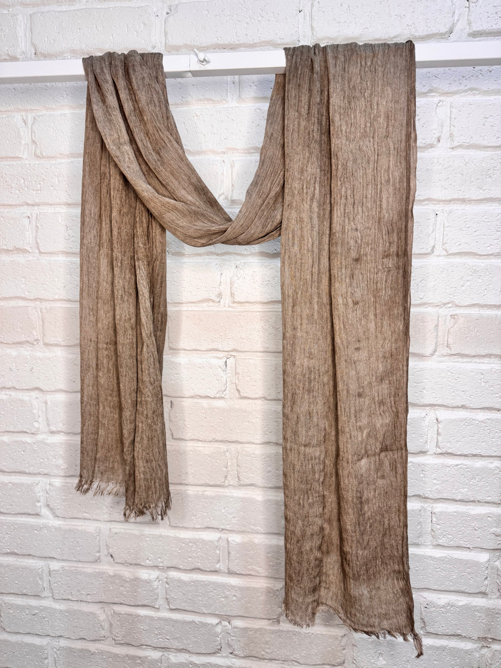 Latte crinkle hijab