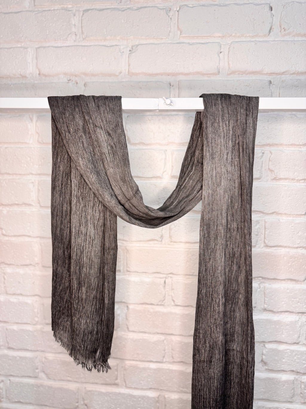 Charcoal crinkle hijab