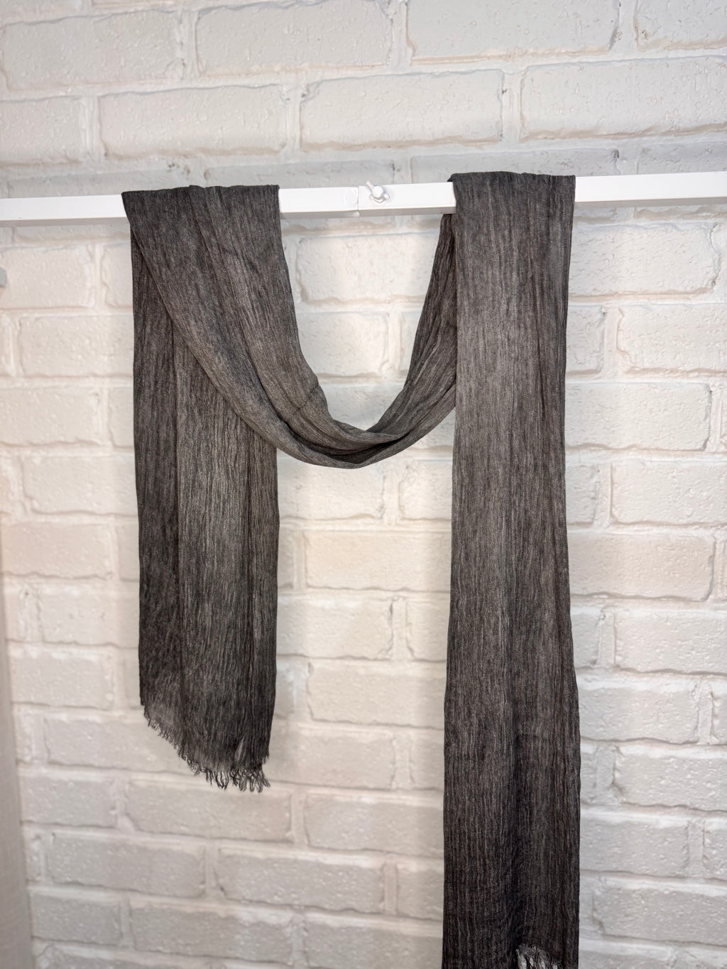 Charcoal crinkle hijab