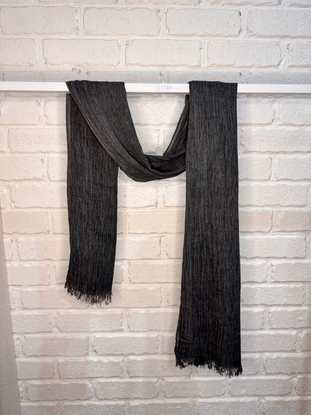 Ebony crinkle hijab