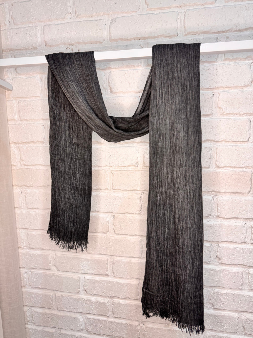 Ebony crinkle hijab